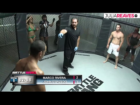 ❤️ Ultimate Fighter fucks inombolo intombazana kanye emva umlo eringini ❤️  kuthi  ❌️